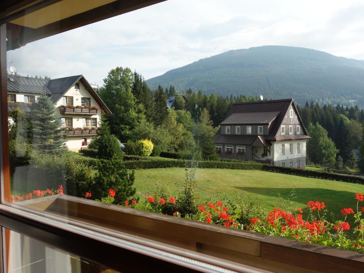 Pension Aspen Spindleruv Mlyn Exterior photo